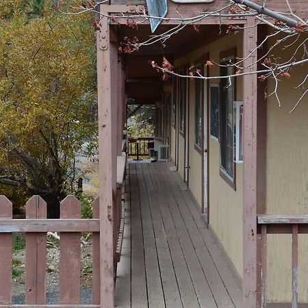 Deep Creek Motel Running Springs Exterior foto
