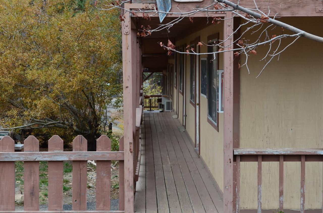 Deep Creek Motel Running Springs Exterior foto